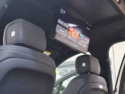 Nio ES8