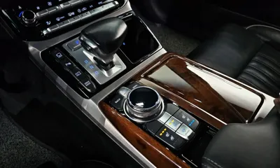 Genesis EQ900