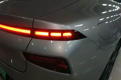 Xpeng P7