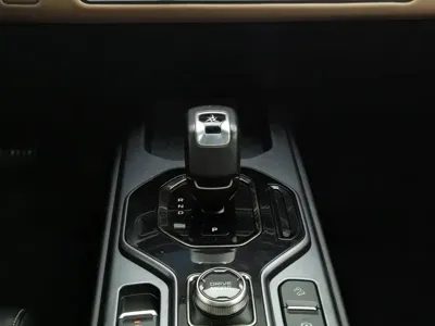 Geely ICON