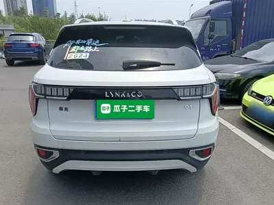 Lynk & Co 01