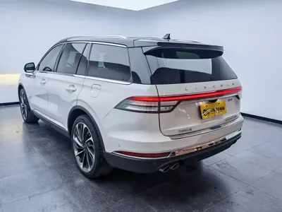 Lincoln Aviator