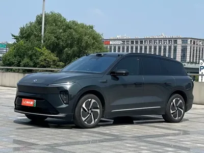 Nio ES8