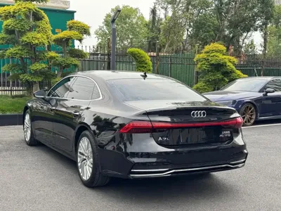 Audi A7L