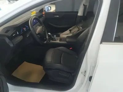 Roewe i5