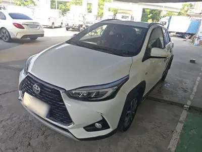 Toyota Yaris L