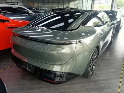 Zeekr 007
