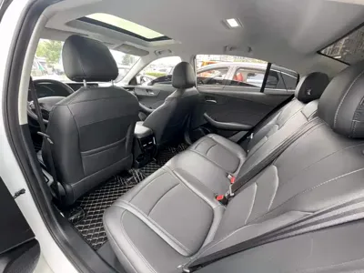 Roewe i5