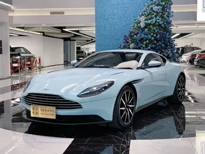 Aston Martin DB11