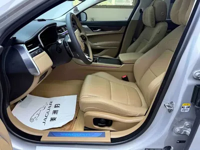 Jaguar XFL