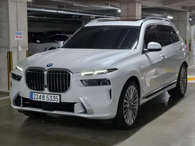 BMW X7