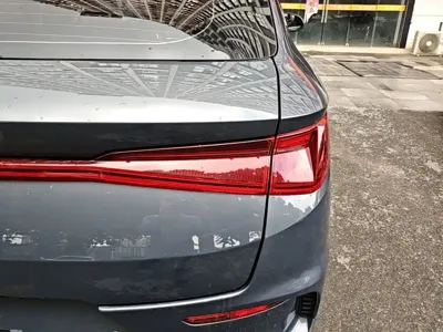 BYD e2