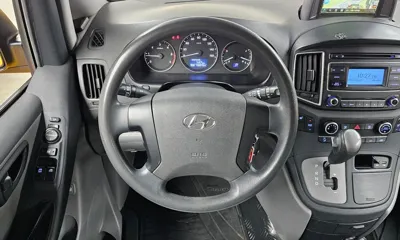 Hyundai Starex