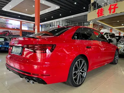 Audi S4