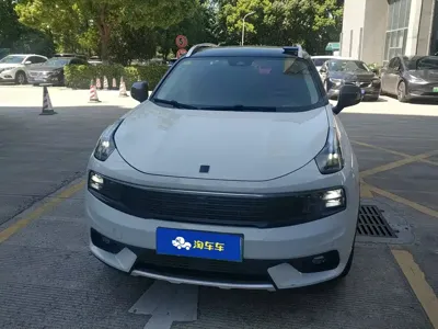 Lynk & Co 01 EM-P