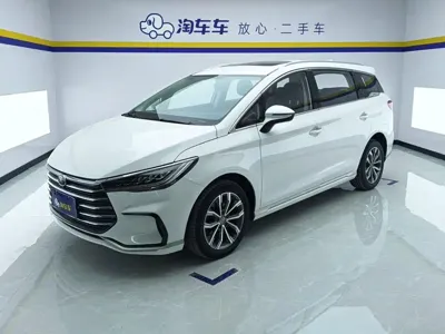 BYD MAX