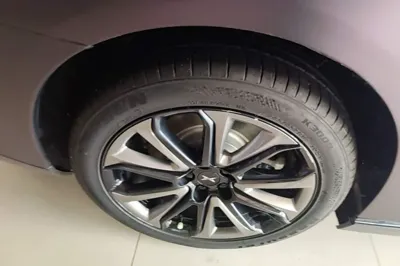 Xpeng P7