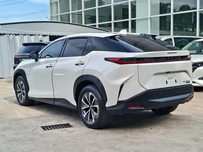 Lexus RZ