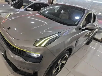 Lynk & Co 05
