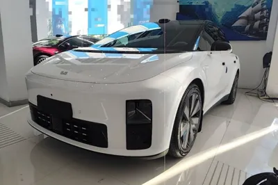 Li Auto Li Auto i6