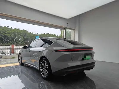Nio ET5