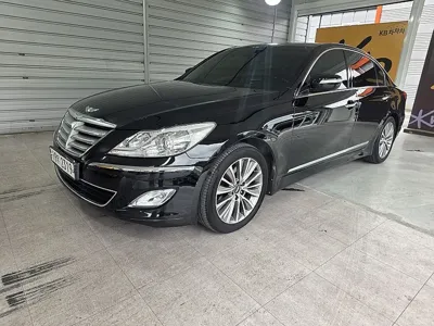 Hyundai Genesis