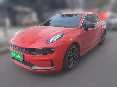 Lynk & Co 03