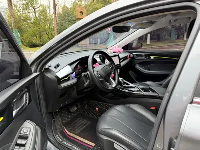 Roewe i5