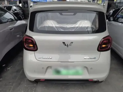 Wuling MINIEV