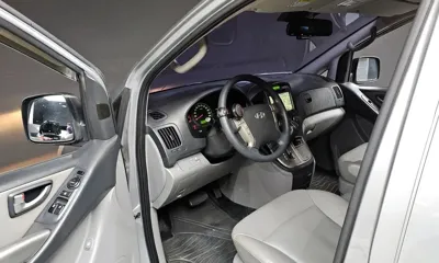 Hyundai Starex