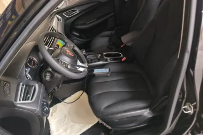 Roewe i5