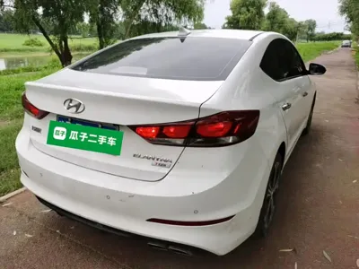 Hyundai Elantra