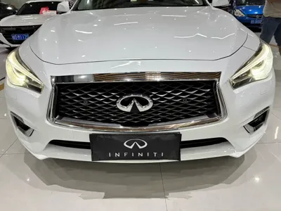 Infiniti Q50L
