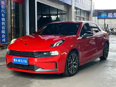 Lynk & Co 03