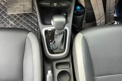 Kia kx1 Stonic
