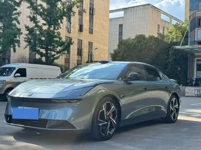 Lynk & Co Z10