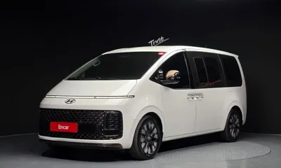 Hyundai Staria