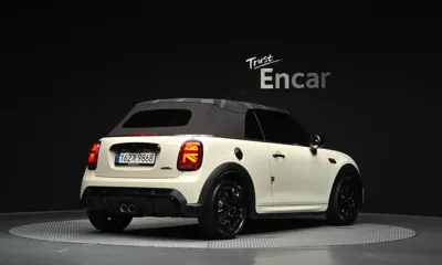 MINI Cooper Convertible