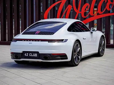 Porsche 911