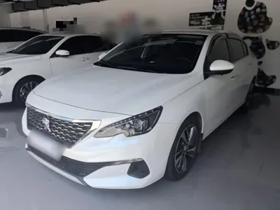 Peugeot 408