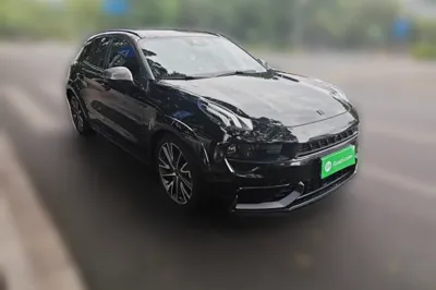 Lynk & Co 02 Hatchback
