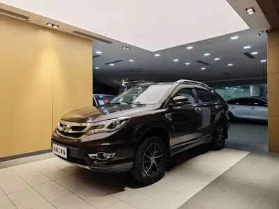 BYD S7