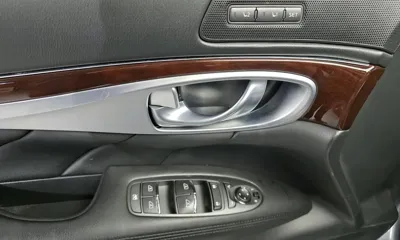 Infiniti Q70