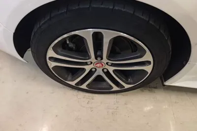 Jaguar XEL