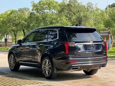 Cadillac XT6