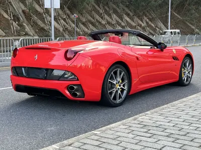 Ferrari California T