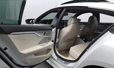 BMW 8-Series