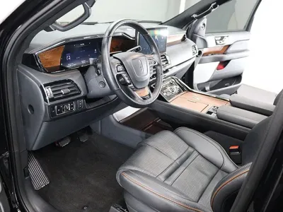 Lincoln Navigator