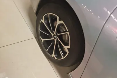 Xpeng P7