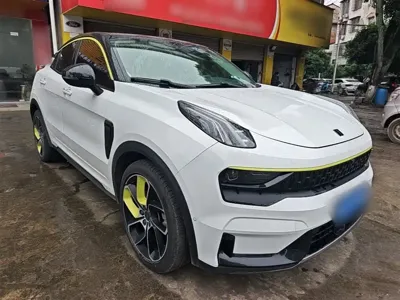 Lynk & Co 05